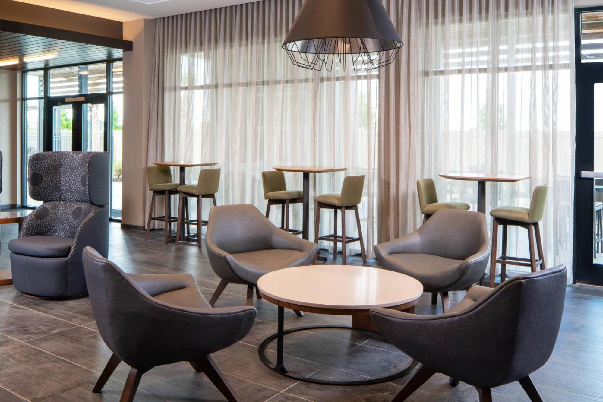 Hotel Courtyard By Marriott Lafayette South Exterior foto