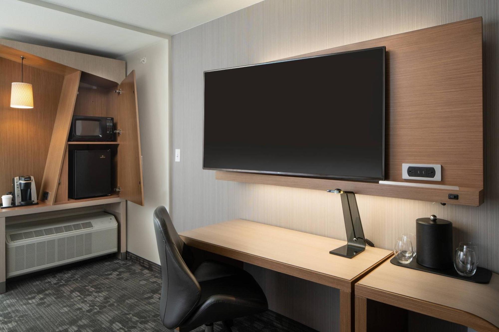 Hotel Courtyard By Marriott Lafayette South Exterior foto