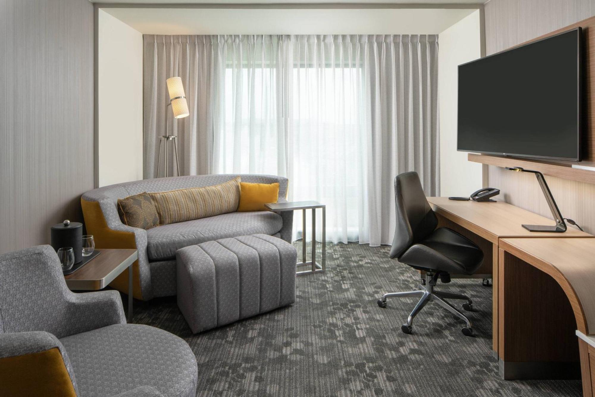 Hotel Courtyard By Marriott Lafayette South Exterior foto